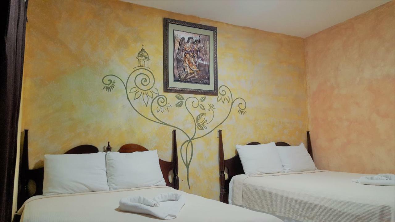 Argueta Hotel Сан-Луис Экстерьер фото